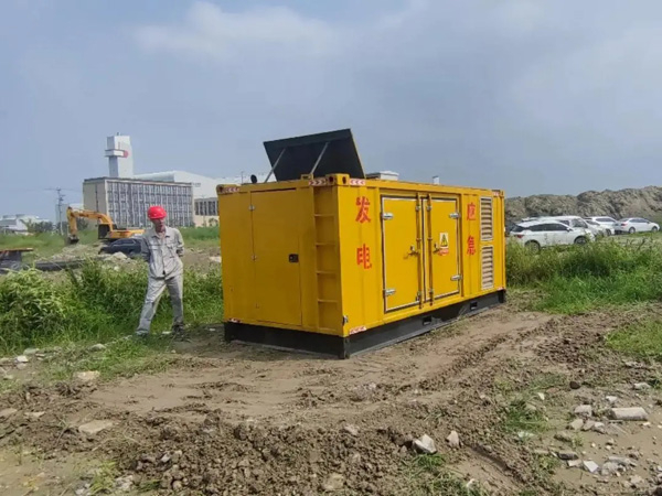 兴城200KW柴油发电机机组每小时的油耗量受哪些因素影响？